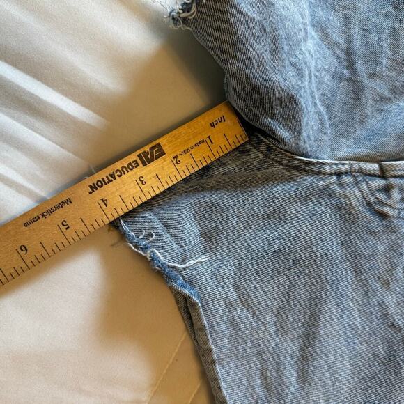 Z Supply Everyday Mid Rise Classic Wash  Button Fly Denim Shorts Woman’s Size 26 - Picture 8 of 11